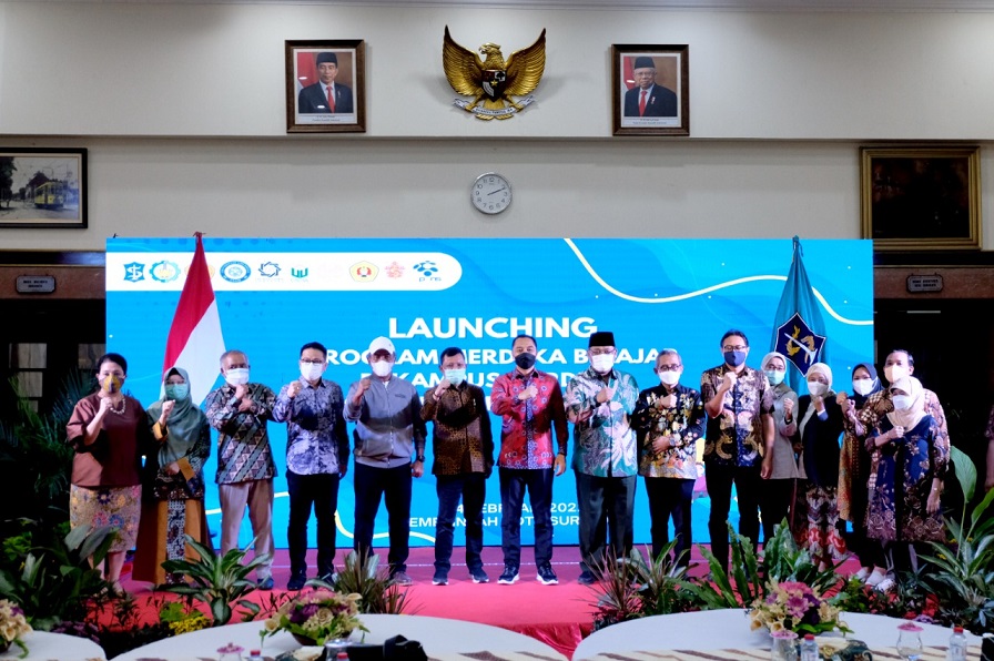 program kerjasama antara Pemerintahan Kota Surabaya dan beberapa Perguruan Tinggi di Surabaya khususnya Universitas 17 Agustus 1945 Surabaya