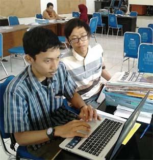 Mahasiswa Teknik Informatika UNTAG Surabaya Membuat Website Kelurahan Semolowaru