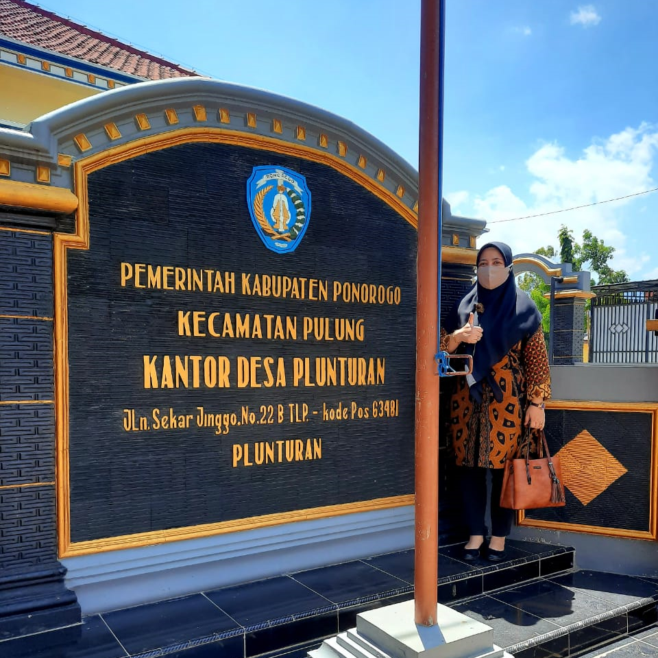 Dosen Informatika Untag Surabaya mengembangkan Website Sebagai Promosi Desa Wisata Plunturan Kecamatan Pulung Kabupaten Ponorogo