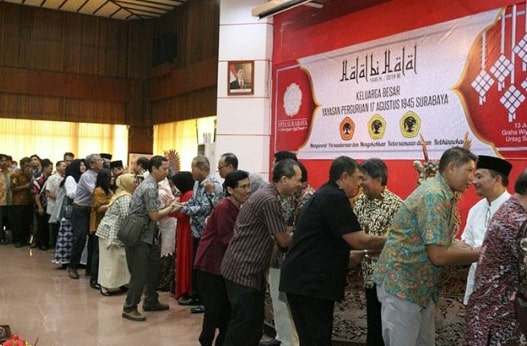 Halal Bi Halal Keluarga Besar Yayasan Perguruan 17 Agustus 1945 Surabaya