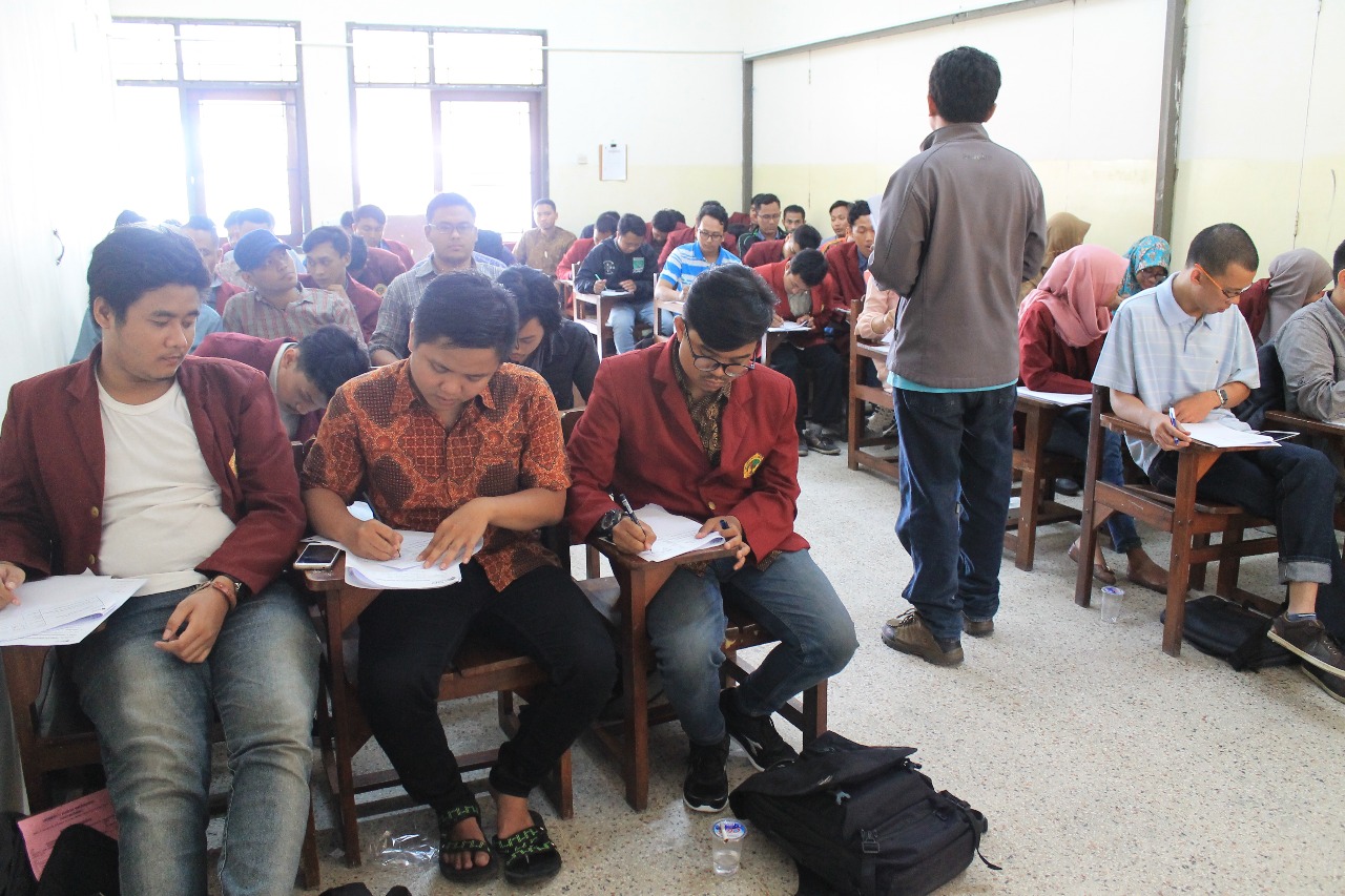Uji Kompetensi Mahasiswa Informatika Untag Surabaya