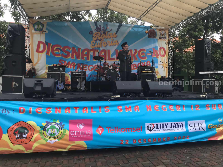 Puncak HUT, SMAN 12 Surabaya Usung Tema Show Our Creativity and Imagination