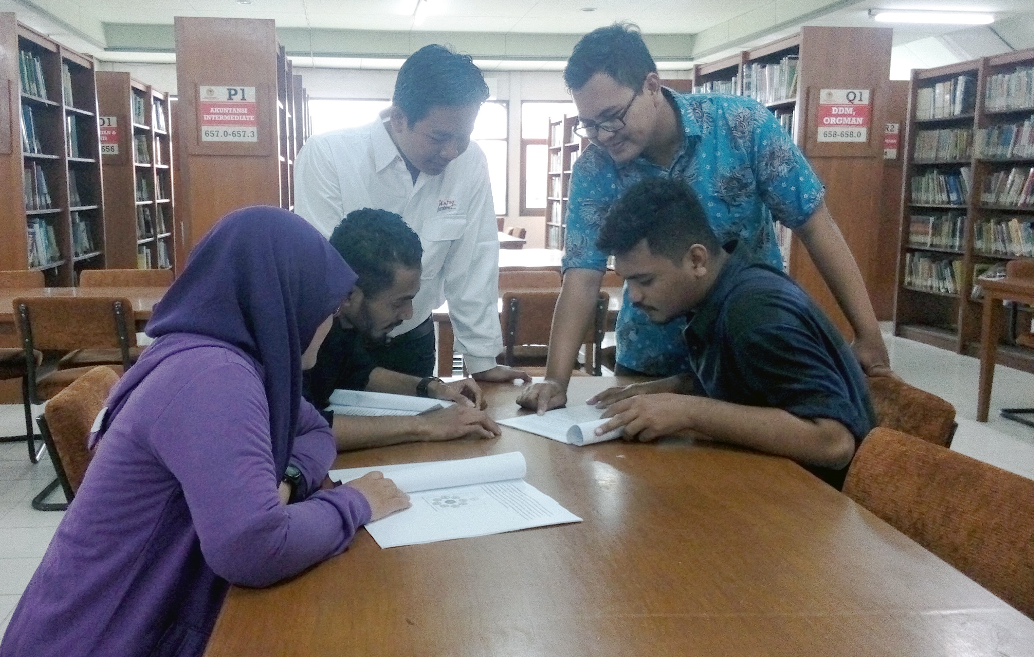 SISTEM KECERDASAN BUATAN UNTUK MEMBANTU PENYANDANG TUNA NETRA 